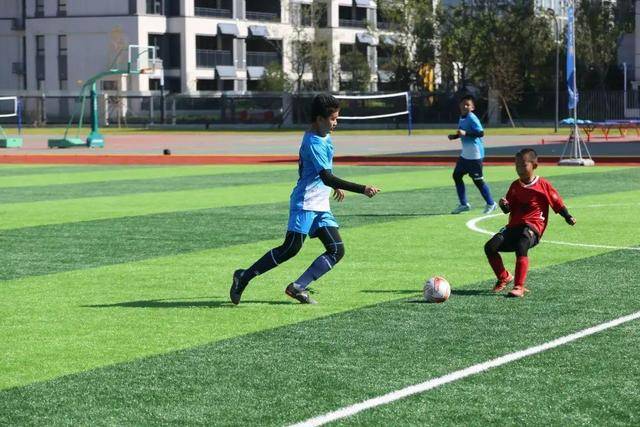 华子36+13+7森林狼大胜尼克斯 绿军大胜魔术