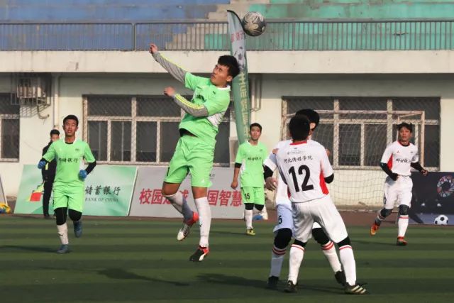 班凯罗27分米切尔50分 魔术力克骑士3-3进抢七